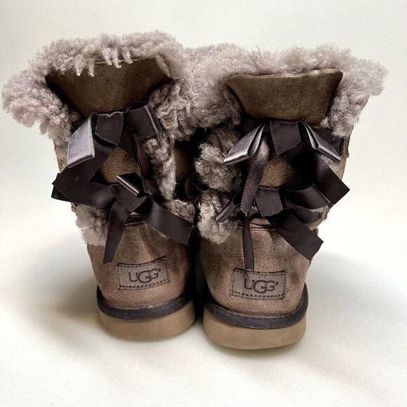 UGG Bailey Bow II Brown Suede Boots Womens 5 Slip On Sheepskin Mid-Calf Boot - Picture 1 of 12